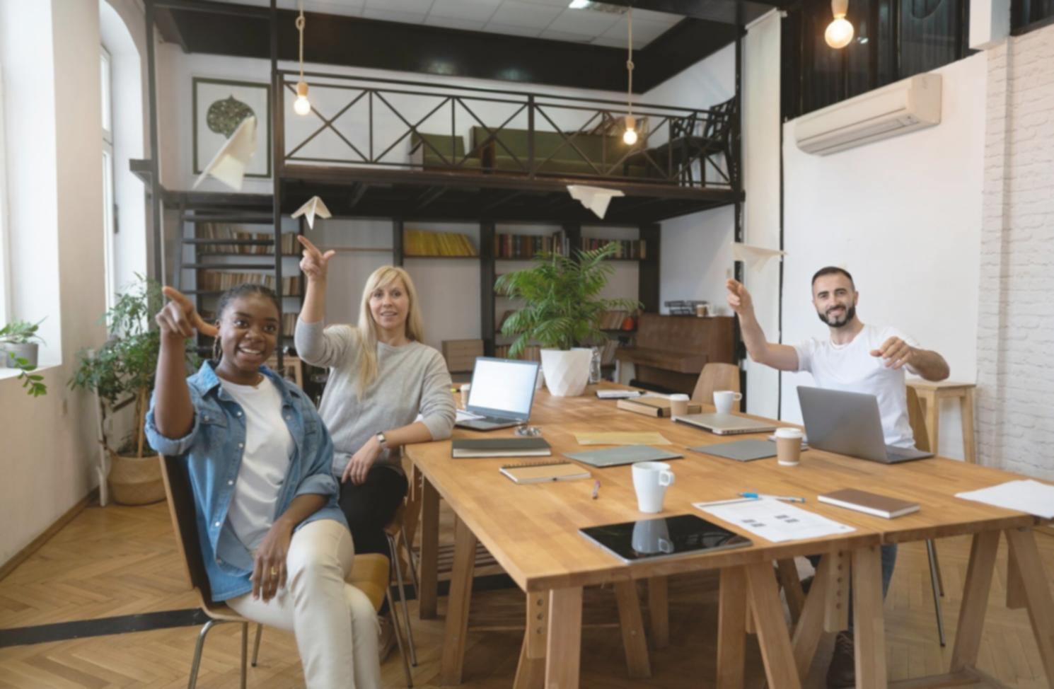 Trading education workspace with multiple monitors displaying various technical analysis charts and indicators