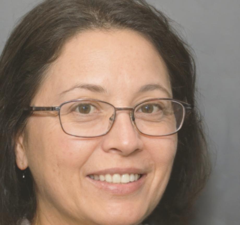 Portrait of instructor Sienna MacLeod